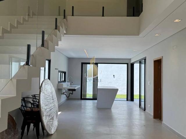 Casa / Sobrado em Condomínio para Locação em Caçapava/SP Residencial Colinas 3 Quartos