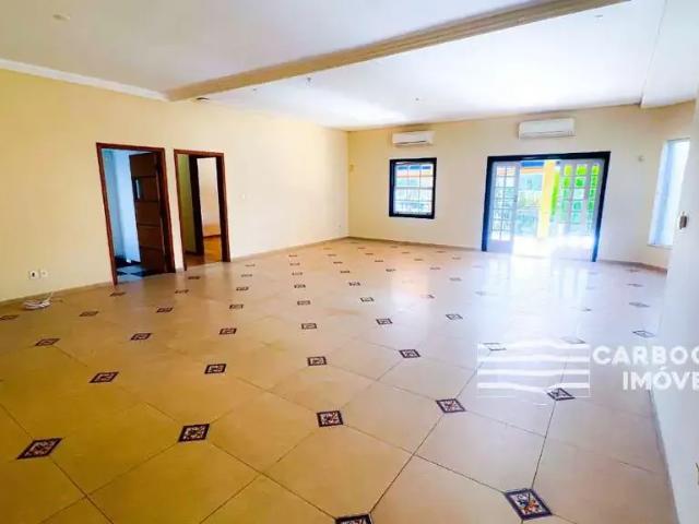 Casa / Sobrado em Condomínio para Locação em Caçapava/SP Residencial Santa Helena 5 Quartos