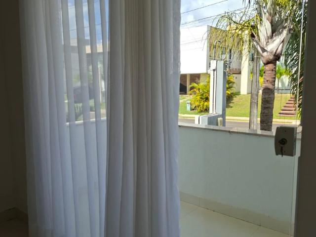 Casa / Sobrado em Condomínio para Locação em Camaçari/BA Abrantes 3 Quartos