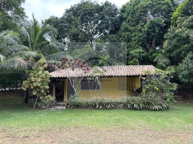 Casa / Sobrado em Condomínio para Locação em Camaçari/BA Abrantes 4 Quartos