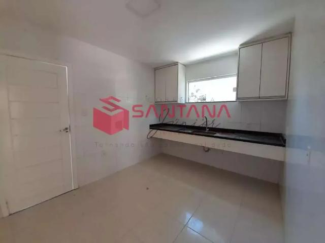 Casa / Sobrado em Condomínio para Locação em Camaçari/BA Abrantes 4 Quartos