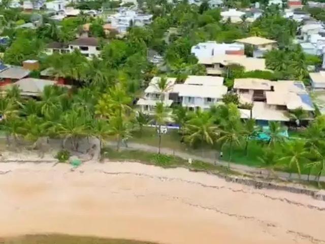 Casa / Sobrado em Condomínio para Locação em Camaçari/BA Busca Vida 6 Quartos