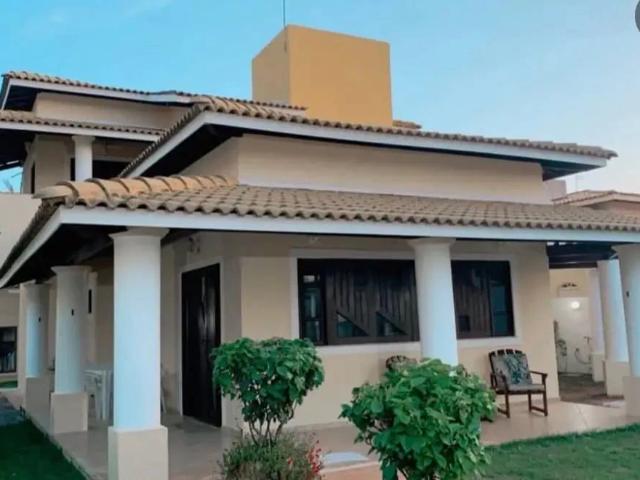 Casa / Sobrado em Condomínio para Locação em Camaçari/BA Guarajuba 6 Quartos