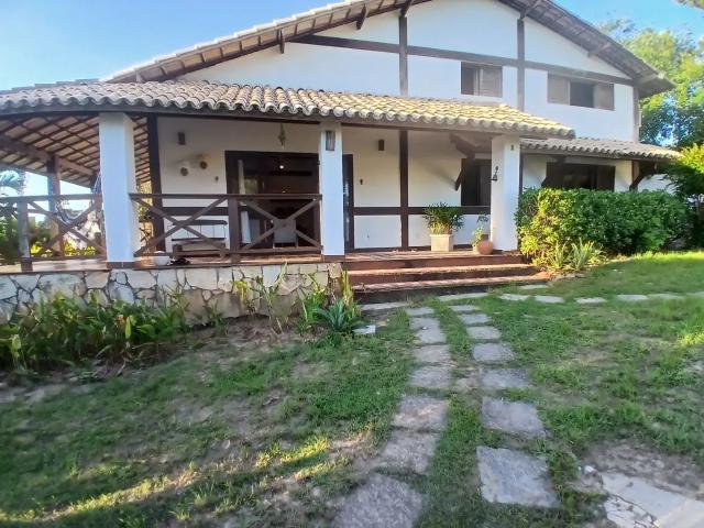 Casa / Sobrado em Condomínio para Locação em Camaçari/BA Vilas de Abrantes 6 Quartos