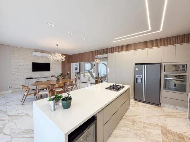 Casa / Sobrado em Condomínio para Locação em Cambé/PR Jardim Tarobá 4 Quartos