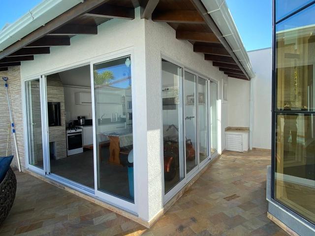 Casa / Sobrado em Condomínio para Locação em Camboriú/SC Santa Regina 7 Quartos
