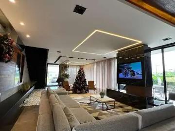 Casa / Sobrado em Condomínio para Locação em Camboriú/SC Santa Regina II 4 Quartos