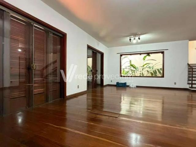 Casa / Sobrado em Condomínio para Locação em Campinas/SP Jardim Chapadão 4 Quartos