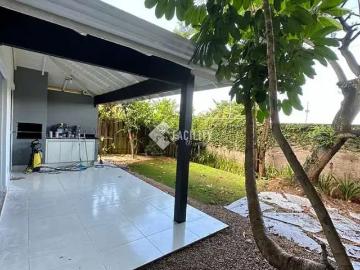 Casa / Sobrado em Condomínio para Locação em Campinas/SP Jardim das Paineiras 3 Quartos