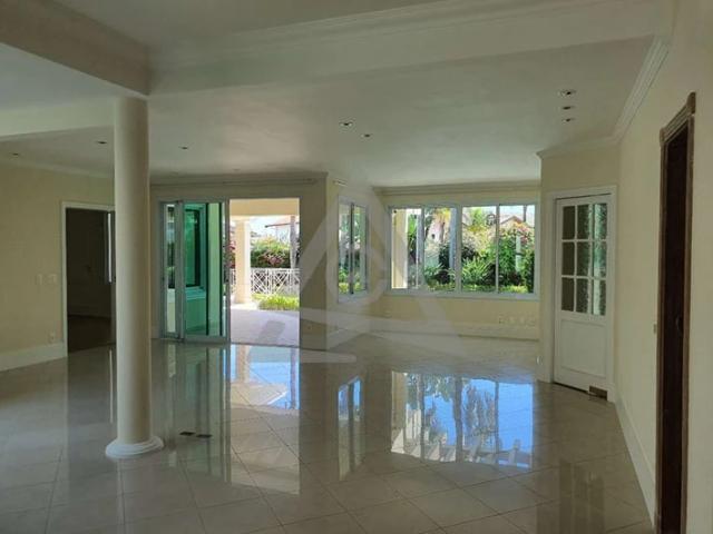 Casa / Sobrado em Condomínio para Locação em Campinas/SP Loteamento Alphaville Campinas 4 Quartos