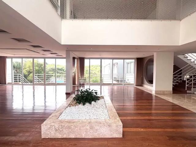 Casa / Sobrado em Condomínio para Locação em Campinas/SP Sítios de Recreio Gramado 5 Quartos