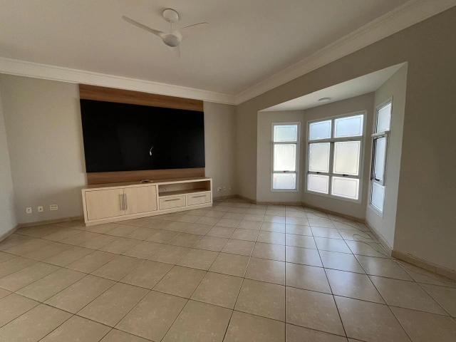 Casa / Sobrado em Condomínio para Locação em Campinas/SP Vila Marieta 4 Quartos