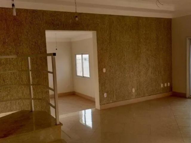 Casa / Sobrado em Condomínio para Locação em Campinas/SP Vila Marieta 3 Quartos