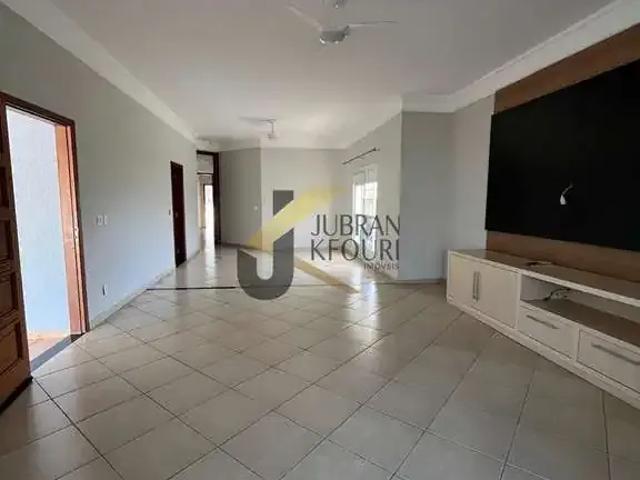 Casa / Sobrado em Condomínio para Locação em Campinas/SP Vila Marieta 3 Quartos