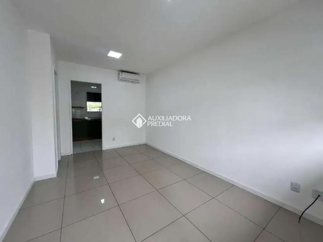 Casa / Sobrado em Condomínio para Locação em Canoas/RS Igara 2 Quartos