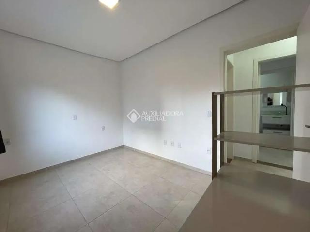 Casa / Sobrado em Condomínio para Locação em Canoas/RS Mato Grande 3 Quartos