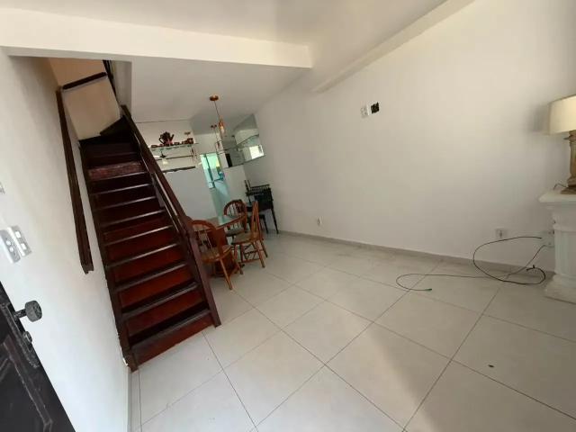 Casa / Sobrado em Condomínio para Locação em Cabo Frio/RJ Palmeiras 2 Quartos