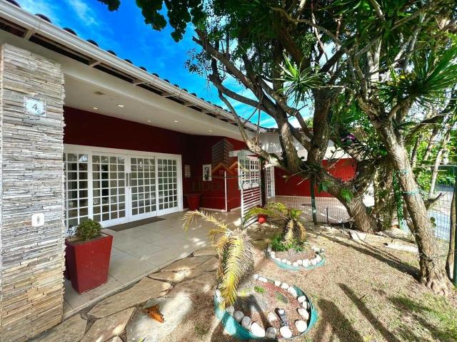 Casa / Sobrado em Condomínio para Locação em Cabo Frio/RJ Praia do Siqueira 4 Quartos