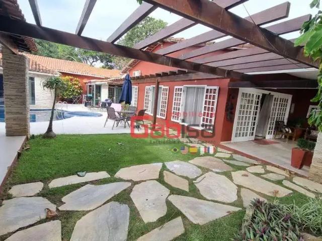Casa / Sobrado em Condomínio para Locação em Cabo Frio/RJ Praia do Siqueira 4 Quartos