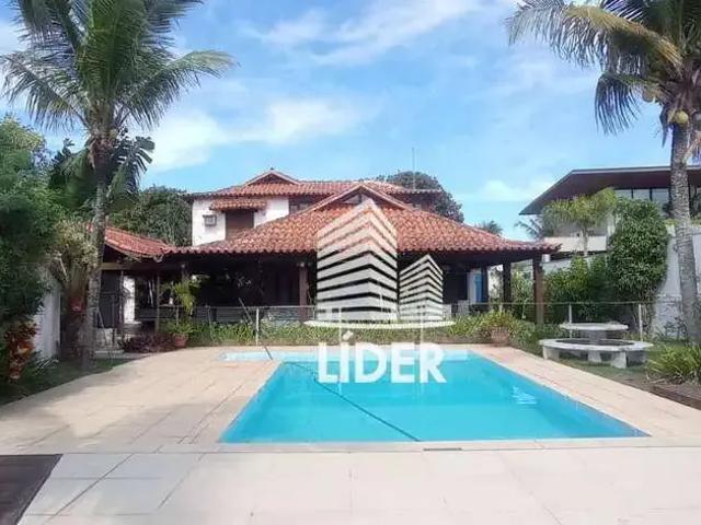 Casa / Sobrado em Condomínio para Locação em Cabo Frio/RJ São Bento 5 Quartos