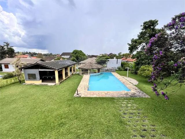 Casa / Sobrado em Condomínio para Locação em Cabreúva/SP Jacaré 4 Quartos