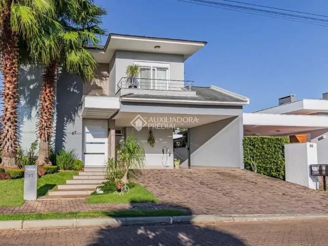 Casa / Sobrado em Condomínio para Locação em Cachoeirinha/RS Distrito Industrial 4 Quartos