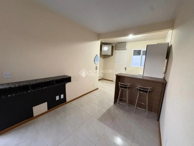 Casa / Sobrado em Condomínio para Locação em Cachoeirinha/RS Sítio Ipiranga 1 Quartos