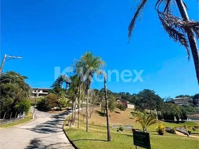 Casa / Sobrado em Condomínio para Locação em Caieiras/SP Morro Grande 3 Quartos