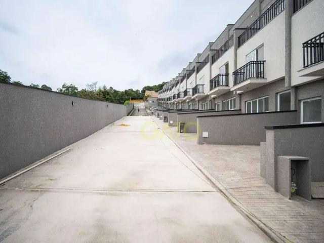 Casa / Sobrado em Condomínio para Locação em Cajamar/SP Polvilho 3 Quartos