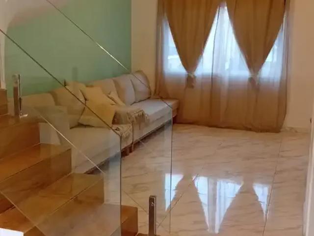 Casa / Sobrado em Condomínio para Locação em Cajamar/SP Portais Polvilho 3 Quartos