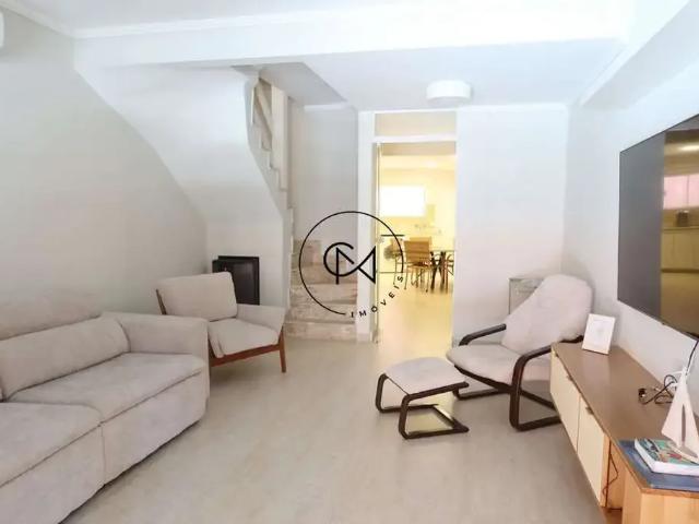 Casa / Sobrado em Condomínio para Locação em Caraguatatuba/SP Porto Novo 3 Quartos