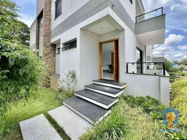 Casa / Sobrado em Condomínio para Locação em Carapicuíba/SP Chácara do Refúgio 3 Quartos