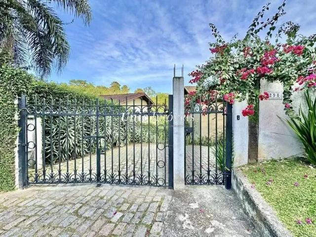 Casa / Sobrado em Condomínio para Locação em Carapicuíba/SP Chácara dos Lagos 3 Quartos