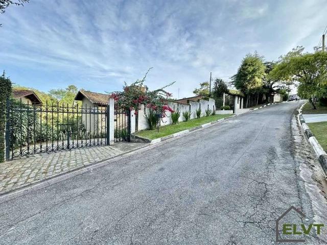 Casa / Sobrado em Condomínio para Locação em Carapicuíba/SP Chácara dos Lagos 3 Quartos