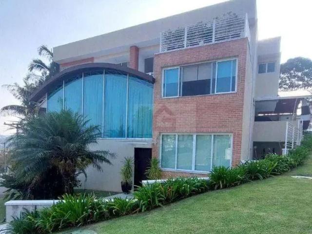 Casa / Sobrado em Condomínio para Locação em Carapicuíba/SP Golf Gardens 4 Quartos