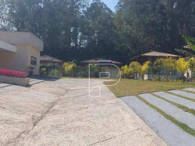Casa / Sobrado em Condomínio para Locação em Carapicuíba/SP Granja Viana 3 Quartos
