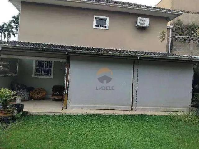 Casa / Sobrado em Condomínio para Locação em Carapicuíba/SP Granja Viana 3 Quartos
