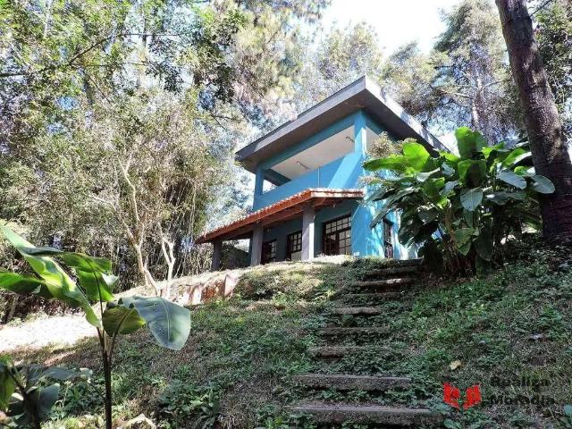 Casa / Sobrado em Condomínio para Locação em Carapicuíba/SP Vila Appia Antica 6 Quartos