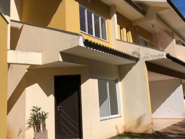 Casa / Sobrado em Condomínio para Locação em Cascavel/PR Country 5 Quartos