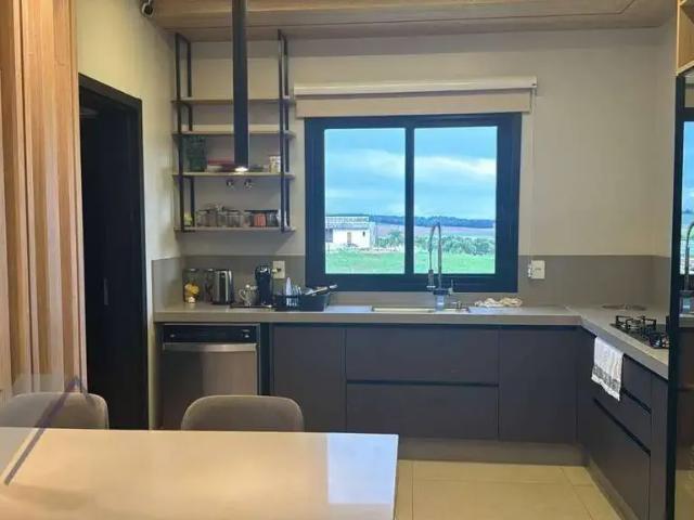 Casa / Sobrado em Condomínio para Locação em Cascavel/PR Universitário 3 Quartos