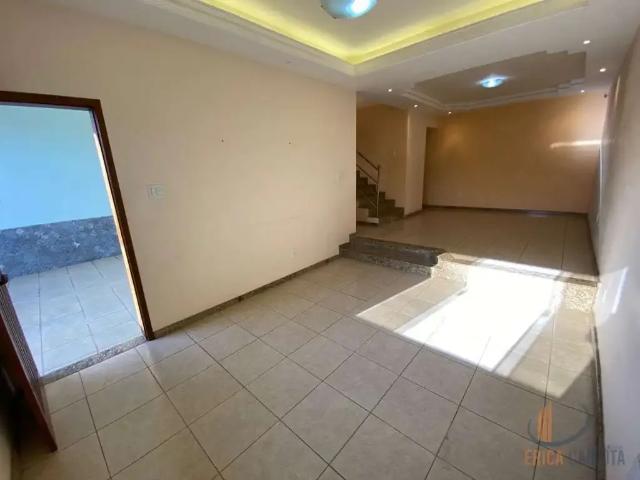 Casa / Sobrado em Condomínio para Locação em Conselheiro Lafaiete/MG Queluz 3 Quartos