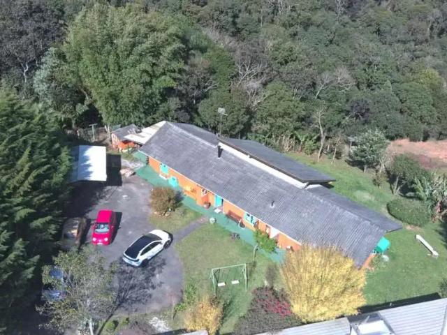 Casa / Sobrado em Condomínio para Locação em Colombo/PR Santa Gema 2 Quartos