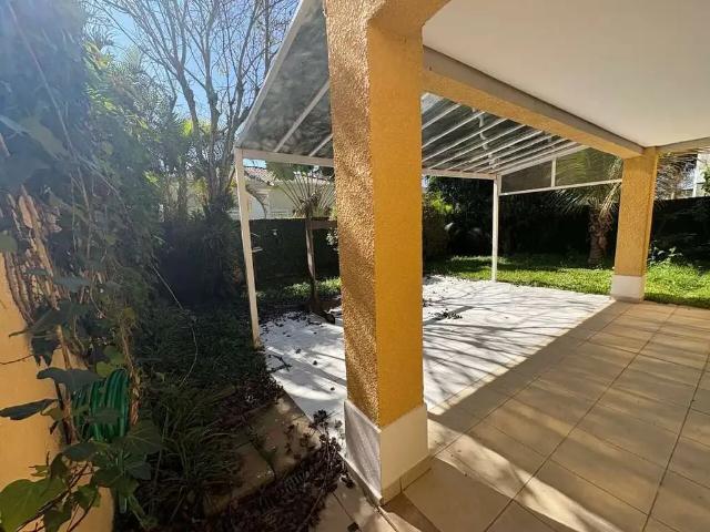 Casa / Sobrado em Condomínio para Locação em Cotia/SP Bosque do Vianna 4 Quartos