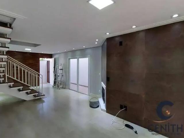 Casa / Sobrado em Condomínio para Locação em Cotia/SP Chácara Pavoeiro 3 Quartos