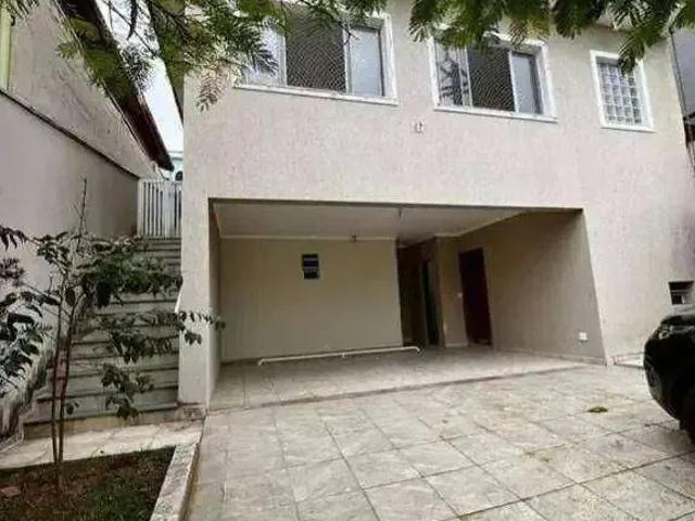 Casa / Sobrado em Condomínio para Locação em Cotia/SP Chácara Roselândia 3 Quartos