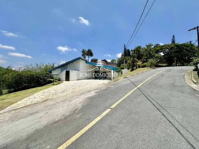 Casa / Sobrado em Condomínio para Locação em Cotia/SP Chácaras do Refúgio Granja Viana 4 Quartos