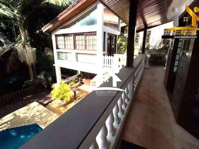 Casa / Sobrado em Condomínio para Locação em Cotia/SP Granja Viana 4 Quartos