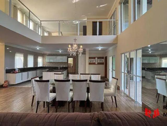 Casa / Sobrado em Condomínio para Locação em Cotia/SP Granja Viana 4 Quartos