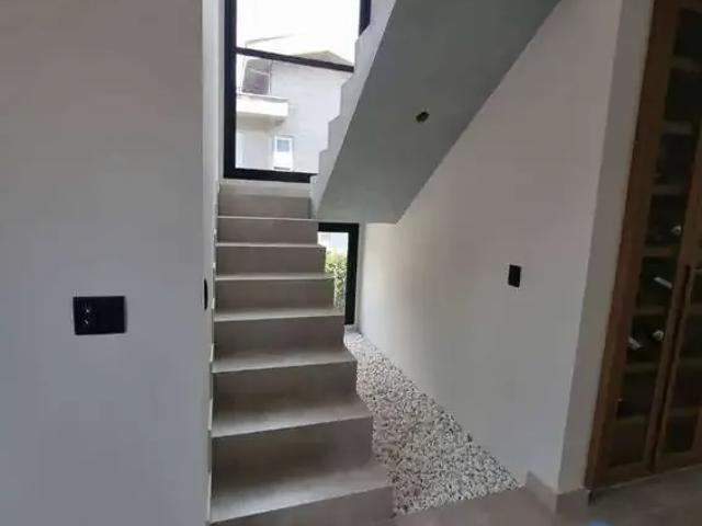 Casa / Sobrado em Condomínio para Locação em Cotia/SP Granja Viana 4 Quartos