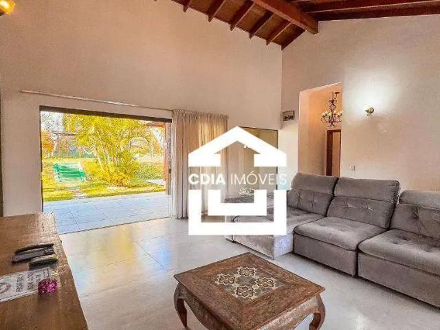 Casa / Sobrado em Condomínio para Locação em Cotia/SP Granja Viana 4 Quartos